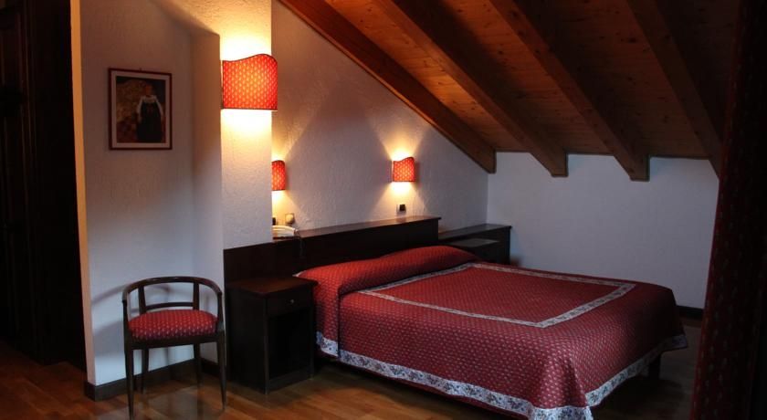 Hotel Stambecco