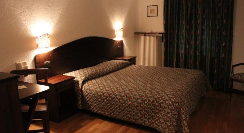 Hotel Stambecco
