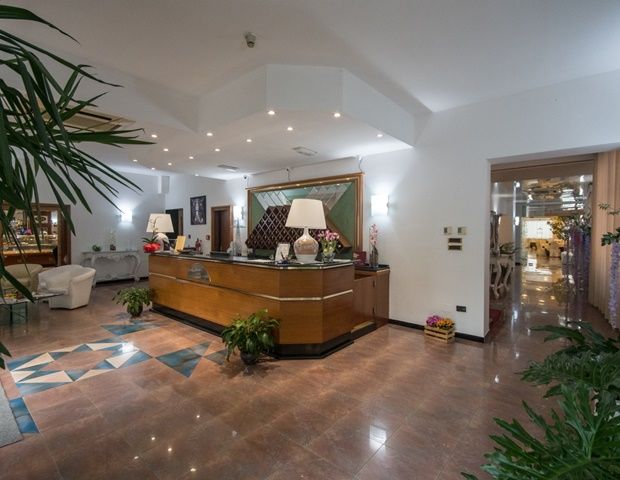 New Petit Hotel