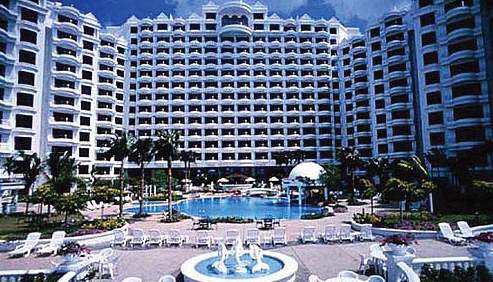 Everly Resort and Serviced Apartment