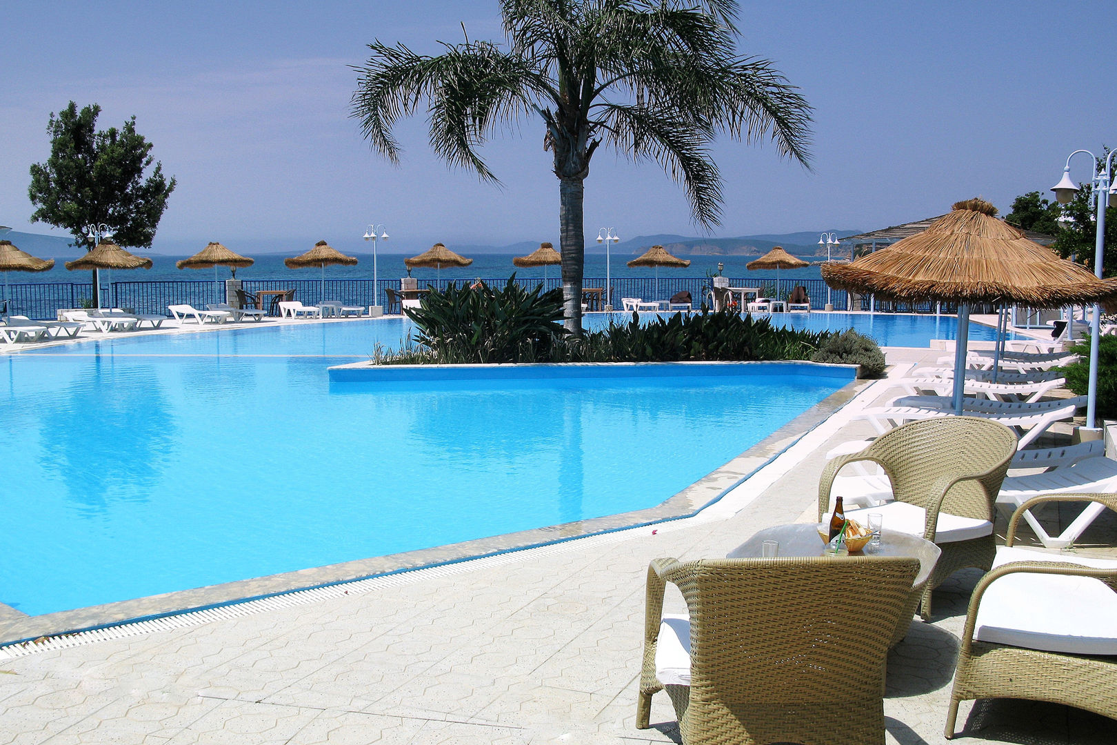 Golden Sun Hotel