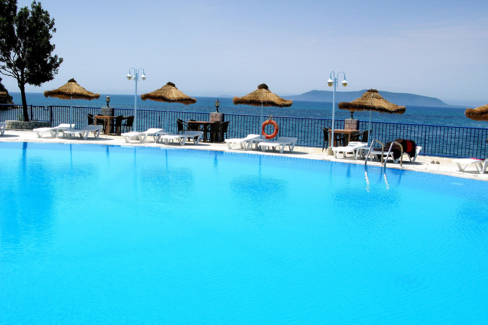 Golden Sun Hotel