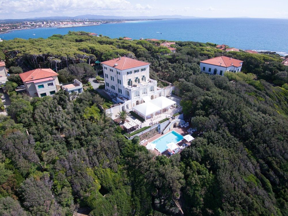 Villa Parisi