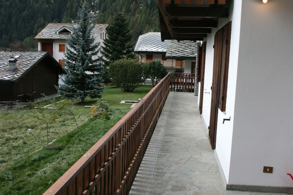 Sunlake Villa Brusson