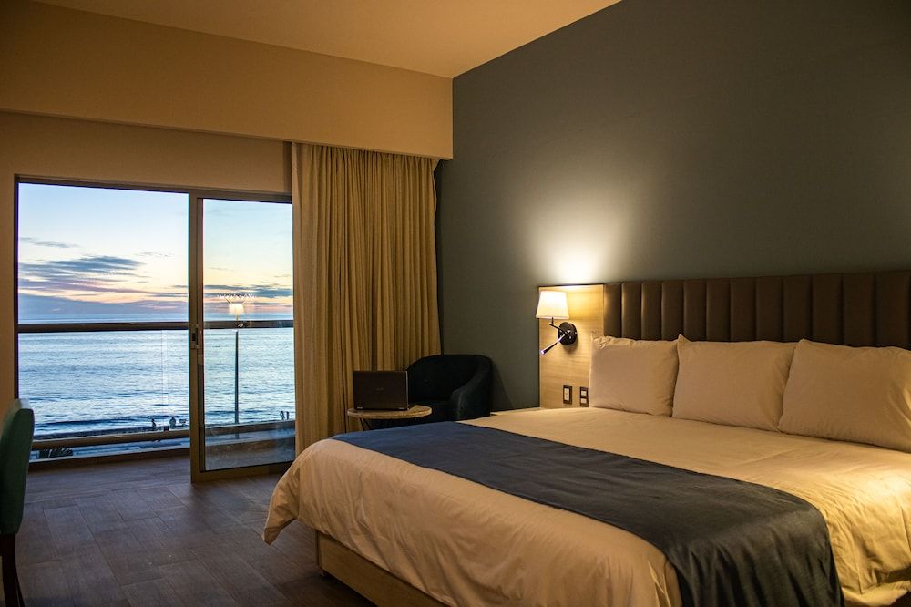 Varali Grand Hotel