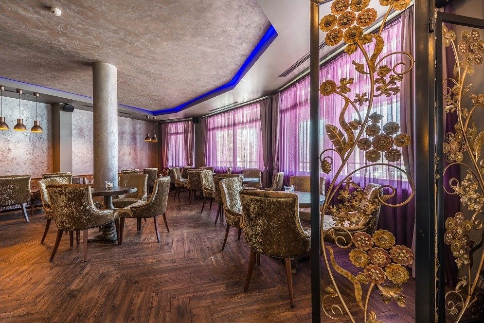 All Seasons Residence Hotel