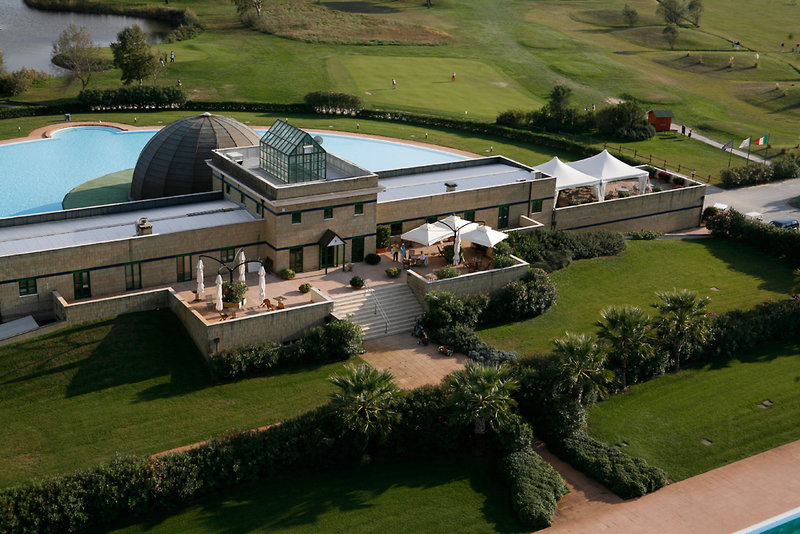 Cosmopolitan Golf Resort