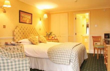 Combe Grove Hotel