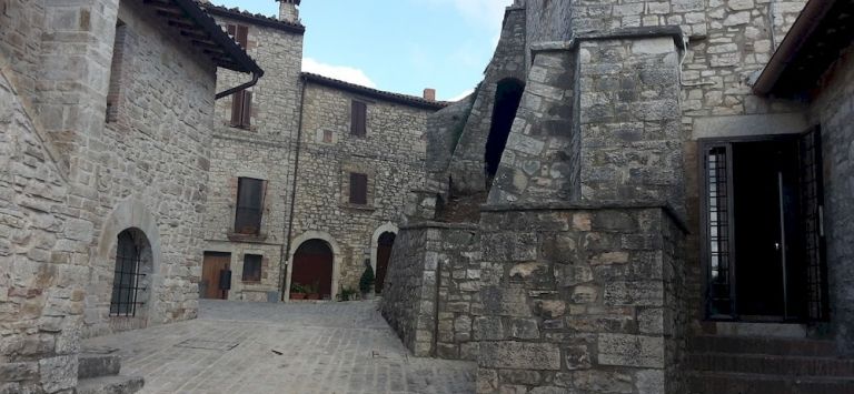 Castello Izzalini Todi Resort