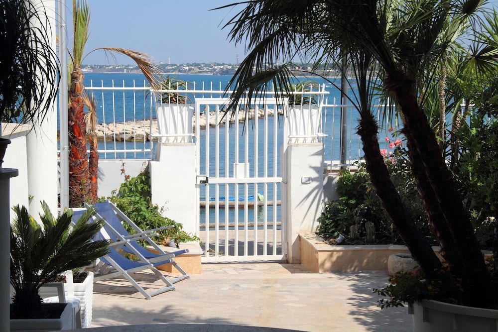 La Bella Trani Suites and B&B