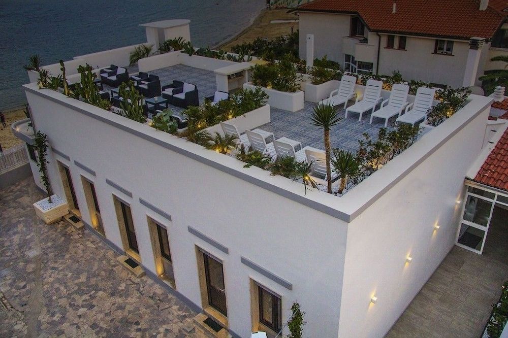 La Bella Trani Suites and B&B