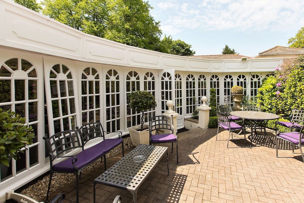 The Lord Bute Hotel & Restaurant