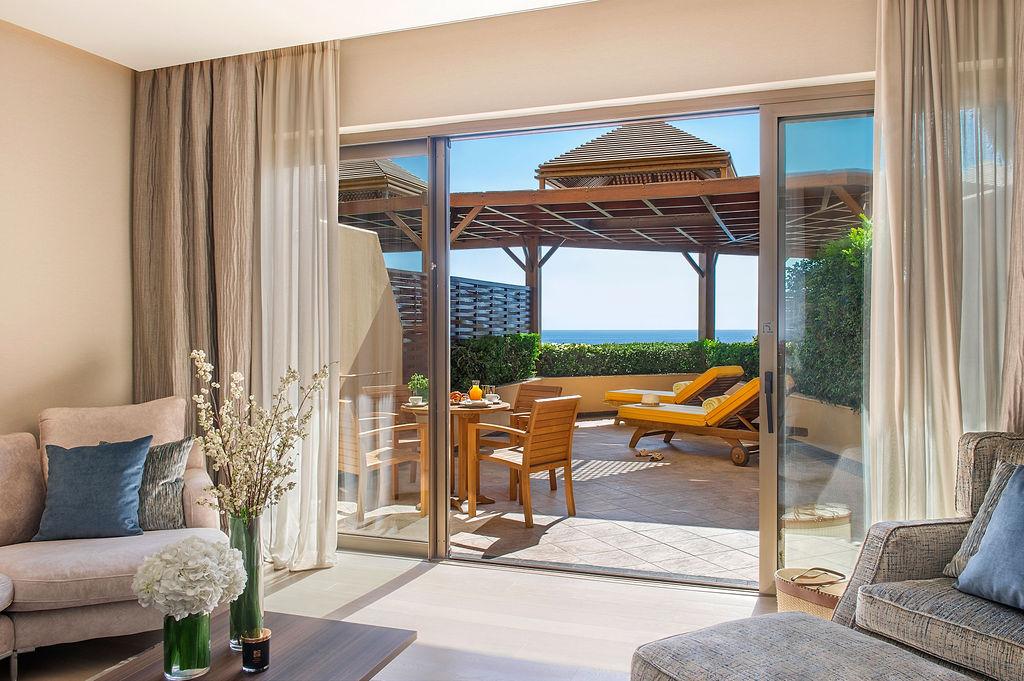 Four Seasons Hotel