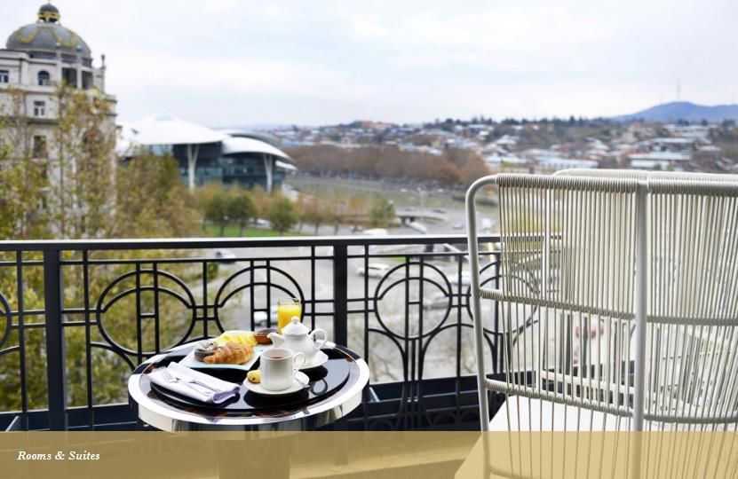 Ambassadori Hotel