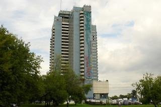 Park Tower Hotel