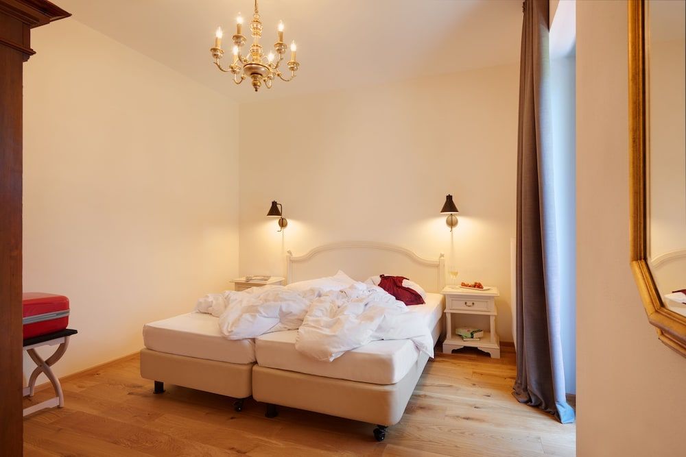 Historic Guesthouse BIRCHER