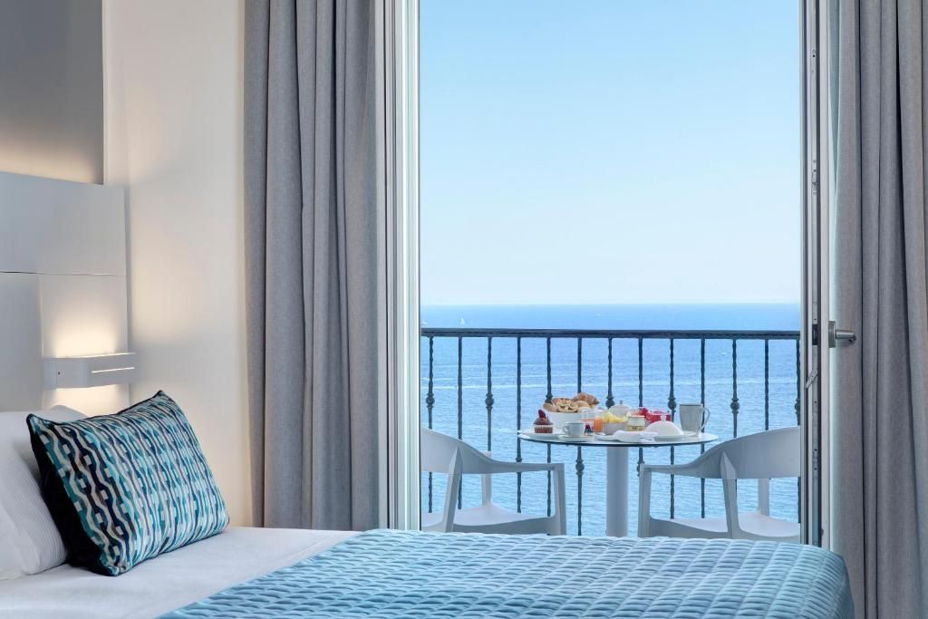 Lloyd's Baia Hotel