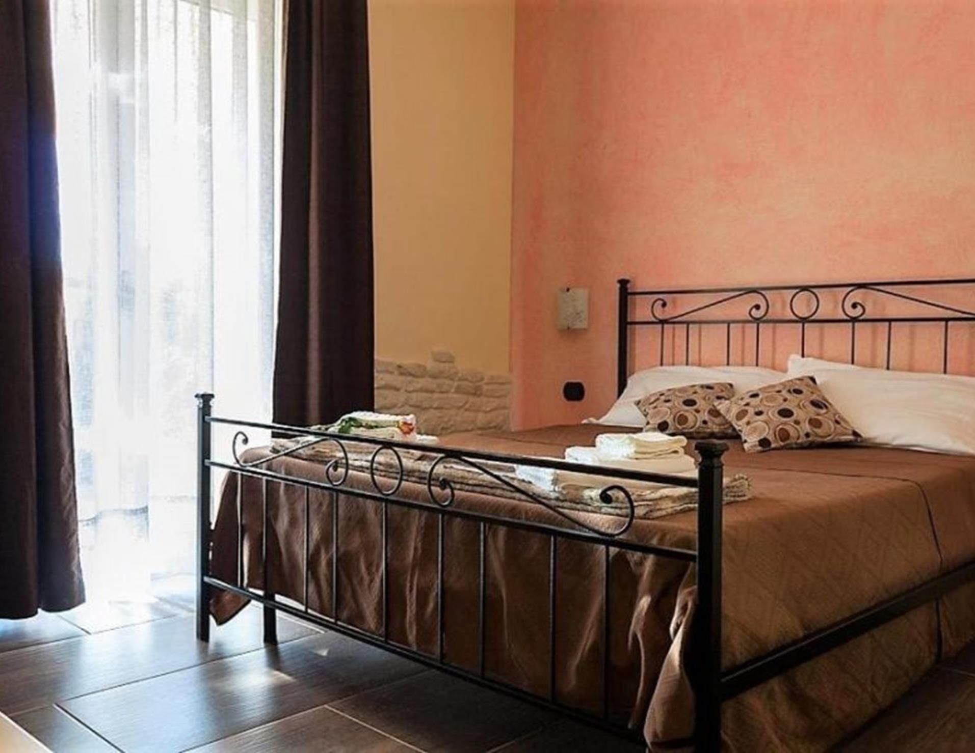 Mimi Hotel & Camping