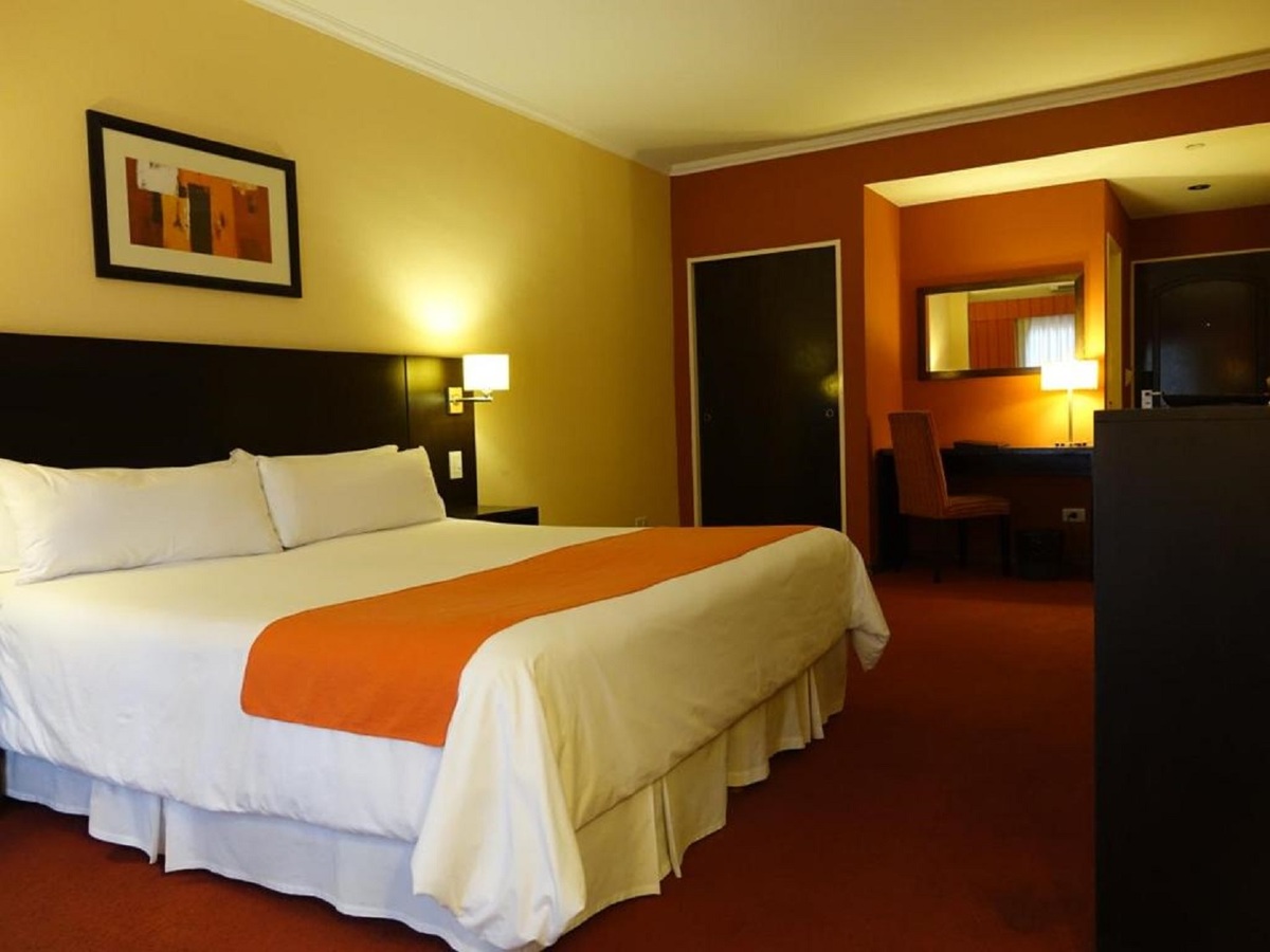 Duomi Plaza Hotel