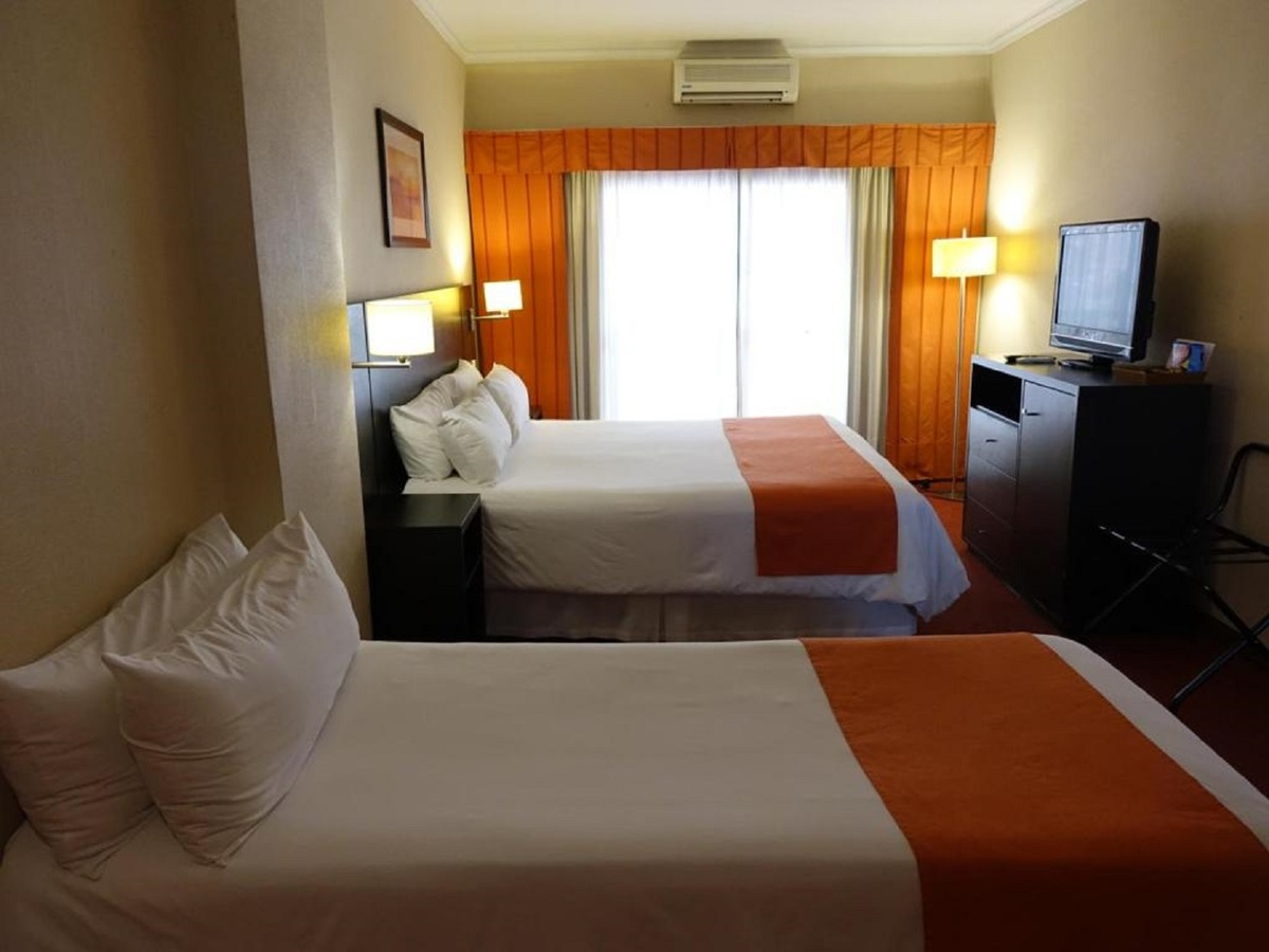 Duomi Plaza Hotel