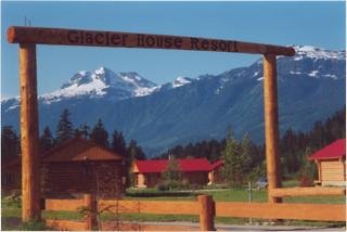 Glacier House Resort
