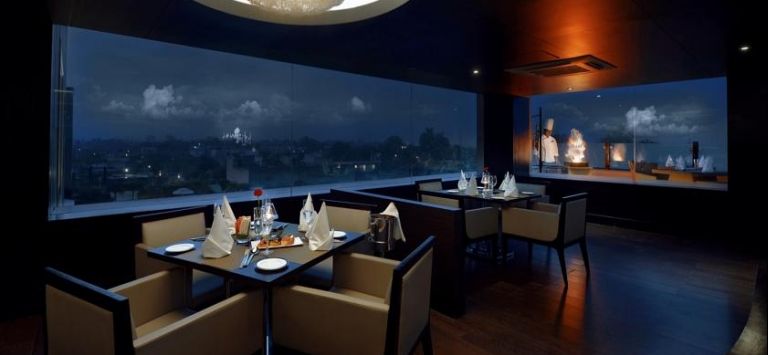 Taj Hotel & Convention Centre, Agra
