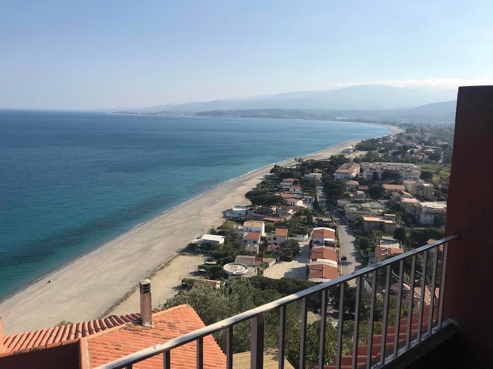 Baia Dell'Est