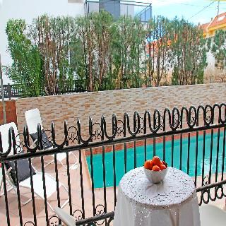 Apartamentos Residencial Doña Carmen 3000