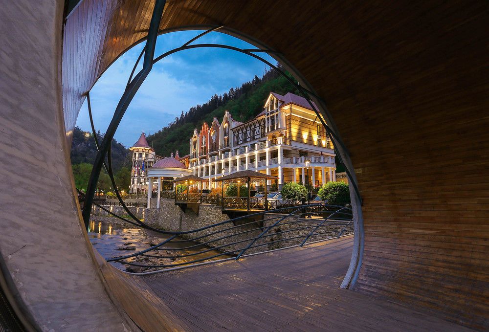 Crowne Plaza Borjomi