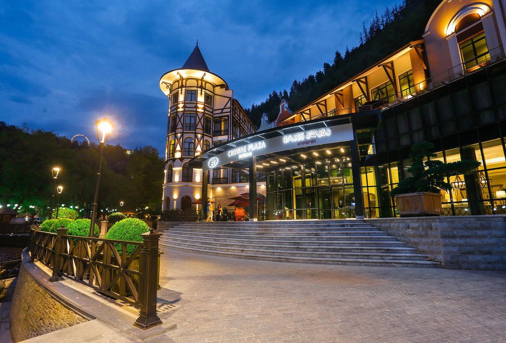 Crowne Plaza Borjomi