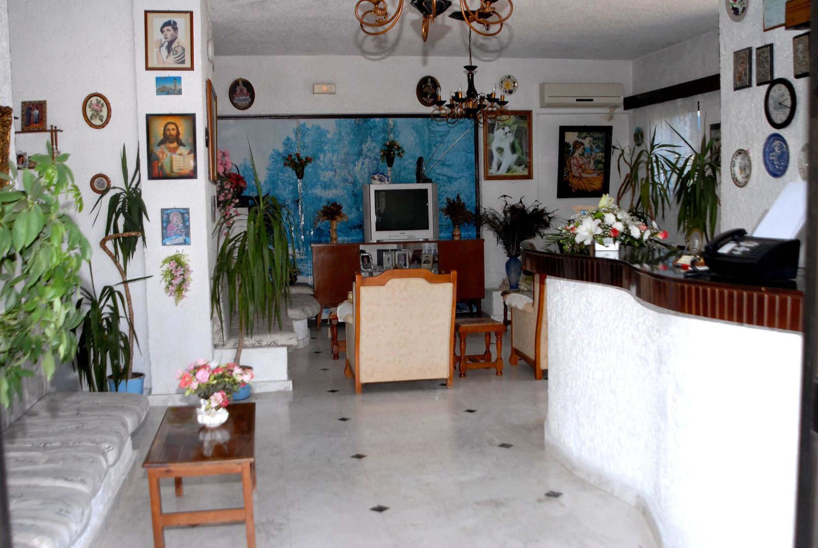 Anthoula Sun