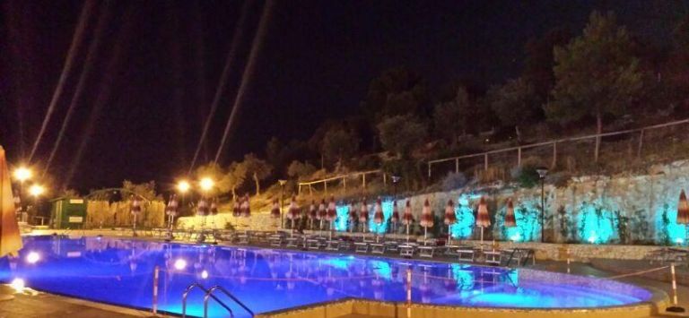 Delle More
