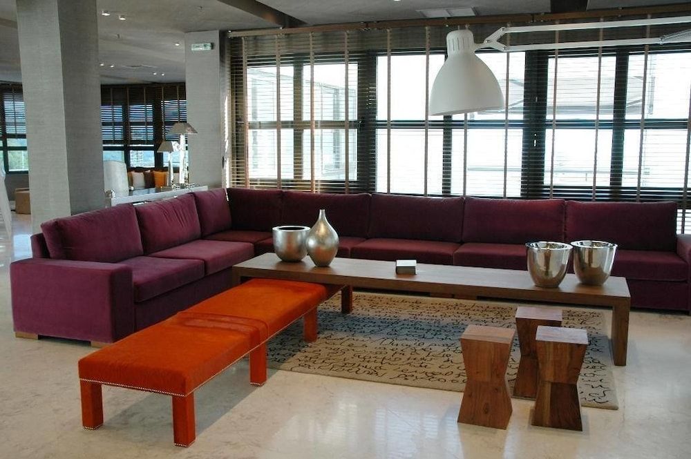 1000 Colors Hotel