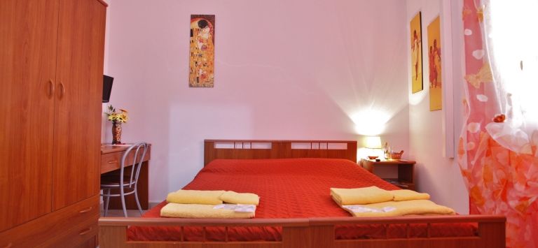 B&B Agora