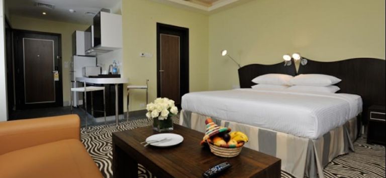Al Raya Suites