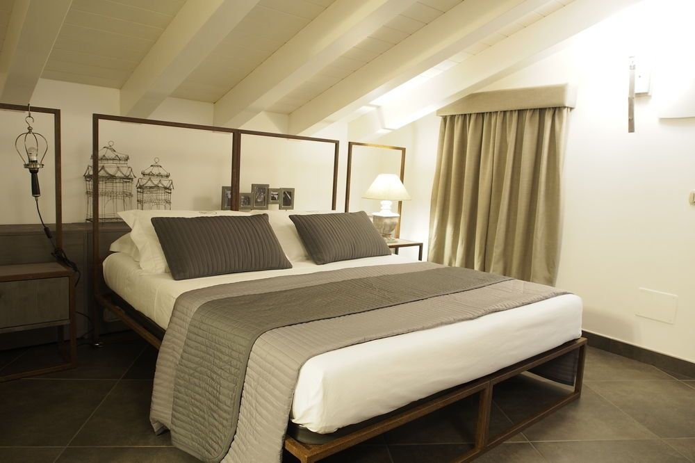 Terrazzani Suite