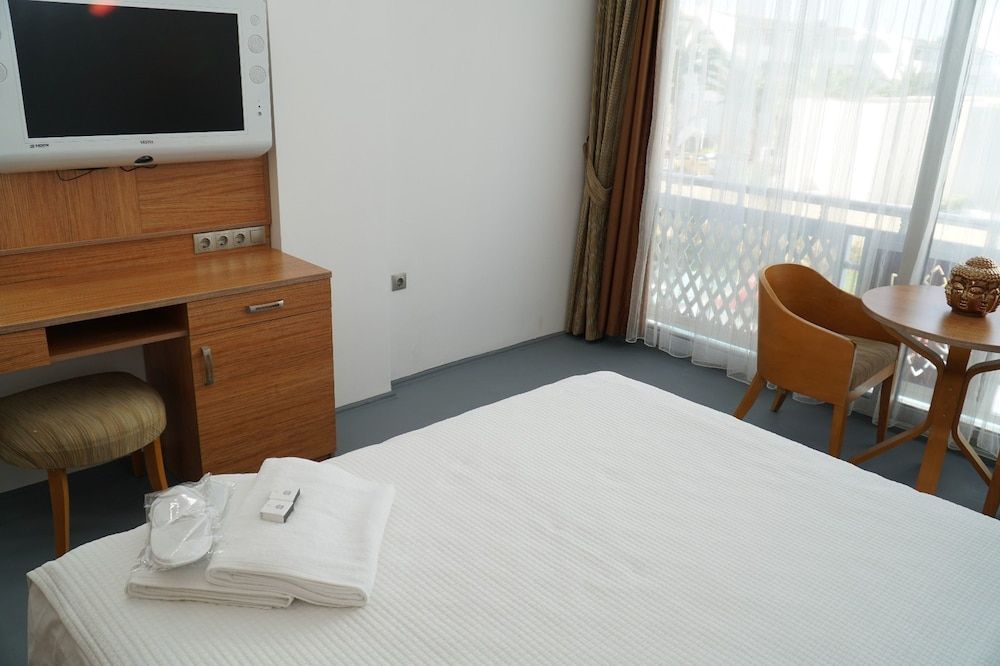 Rooms Bohemian Hotel