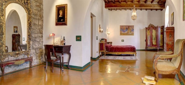 Castello Vertine Bed & Breakfast