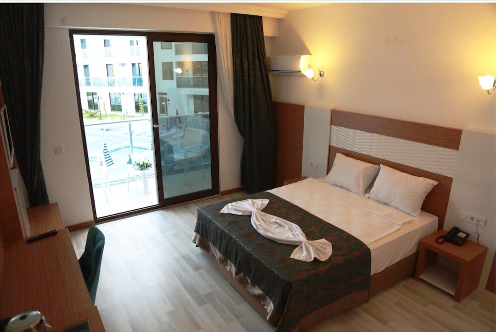 Rizom Beach Hotel