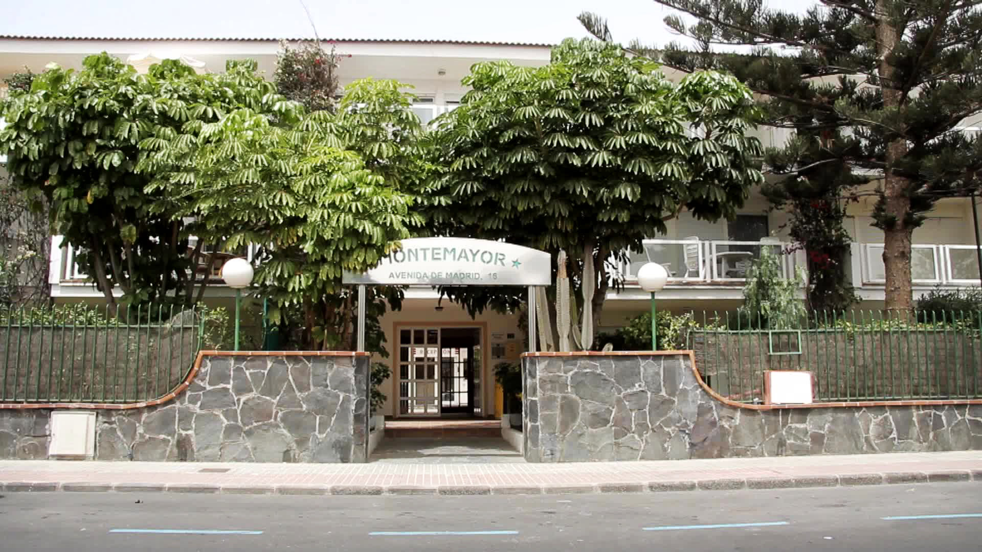Apartamentos Montemayor