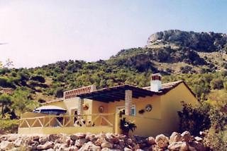 Los Algarrobales
