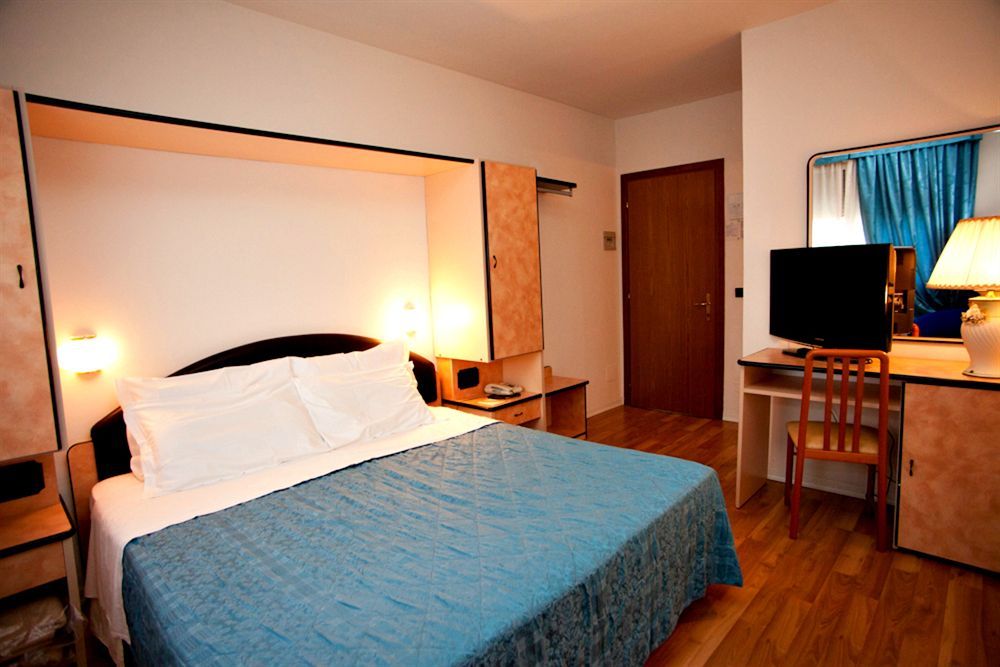 Hotel Mini Palace Country House