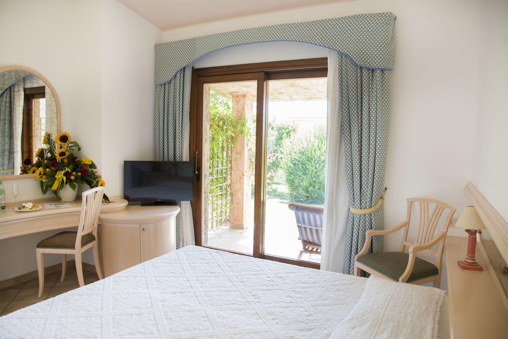 Sant’Elmo Beach Hotel
