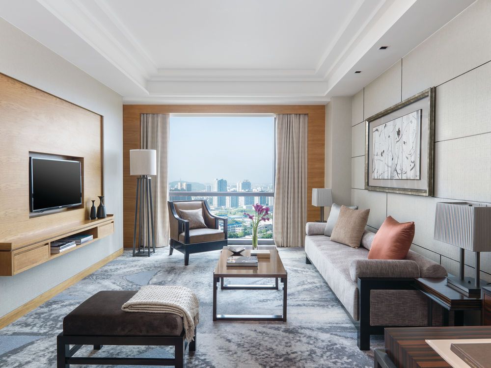 Pullman Haining