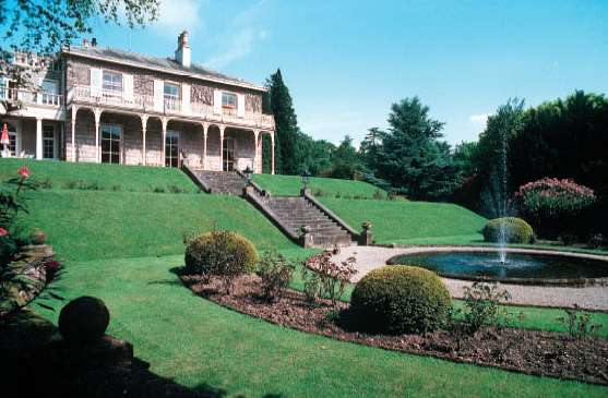 Macdonald Leeming House