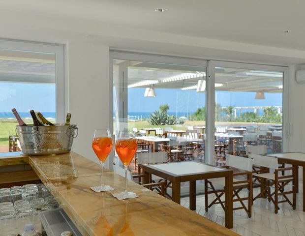 Beach Club 93