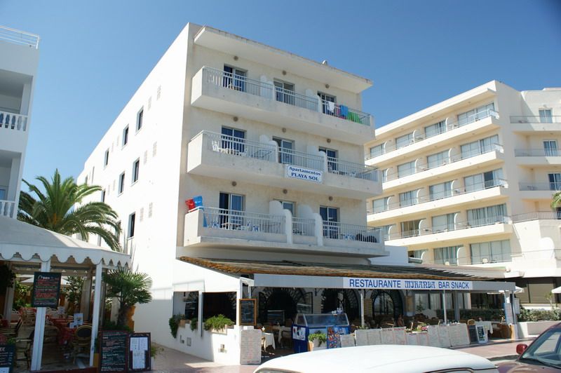 Playa Sol Apartments