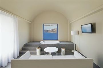 Acroterra Rosa Hotel