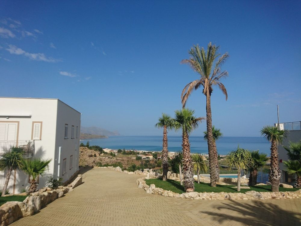 La Blanca Resort