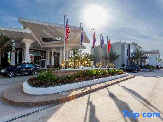 Castle Bayview Resort & Spa